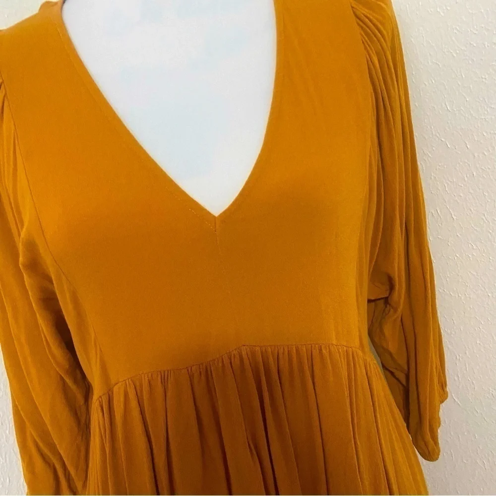 Forever 21 Women’s V-Neck Puffy 3/4 Sleeve Mini Dress Size Medium Color Mustard